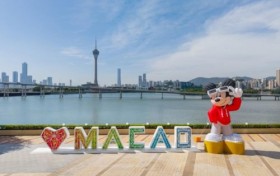 澳門壹號廣塲呈獻「尊享節日禮遇」  以米奇與好友主題「Love Macao」歡慶聖誕佳節