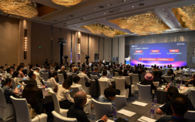 卢俊卿天九共享郑州开讲，《老板难》奏响豫企奋斗强音